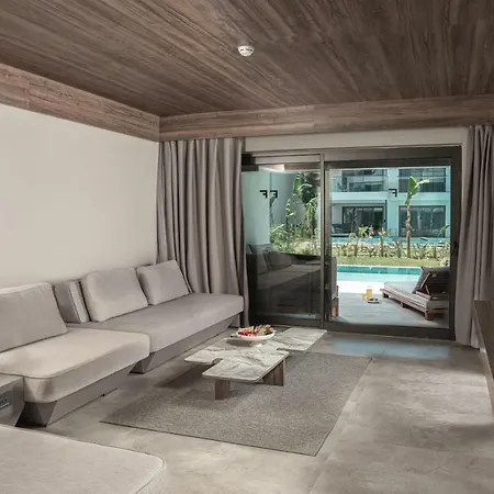 Paloma Finesse Hotel Side