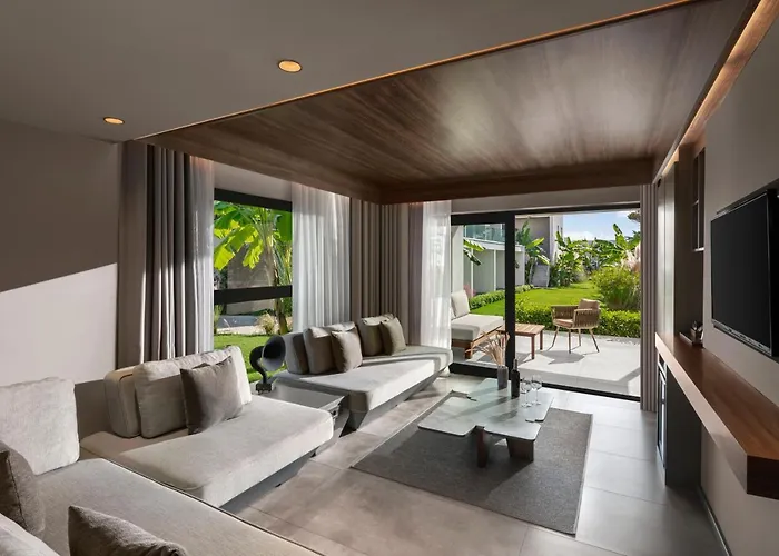 Paloma Finesse Hotel