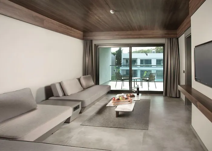 Paloma Finesse Hotel 5*