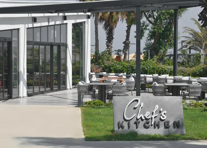 Paloma Finesse Hotel Side